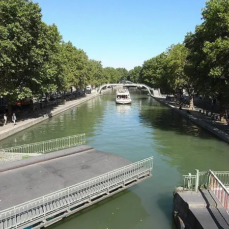 - Canal Saint Martin *